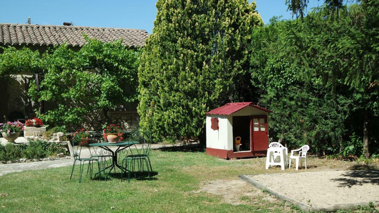 Mas Grimaud - Gite- Studio Et Chambres D'Hotes Familiales Эгальер Экстерьер фото